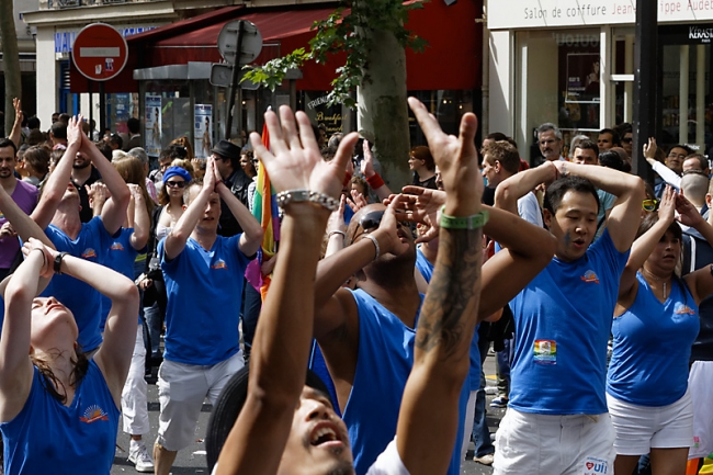 Gay pride Paris JUN13-131